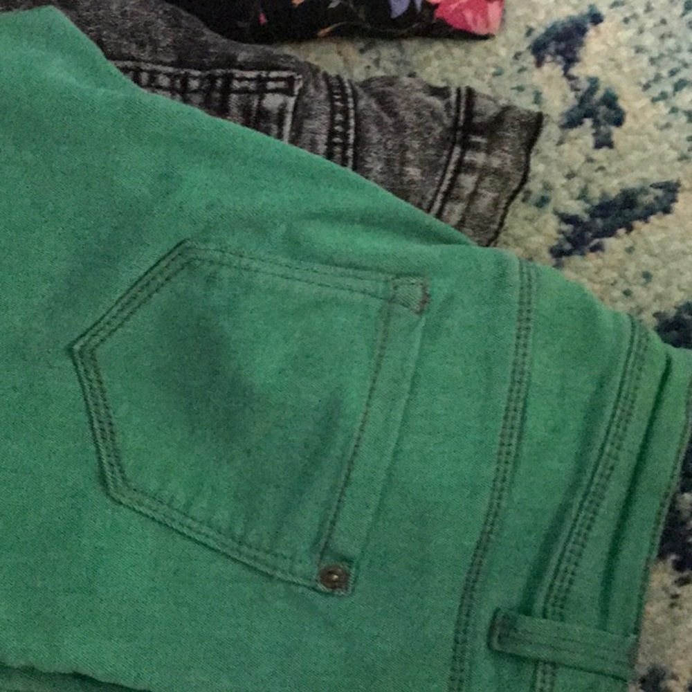 Pants bundle - Picture 3 of 4